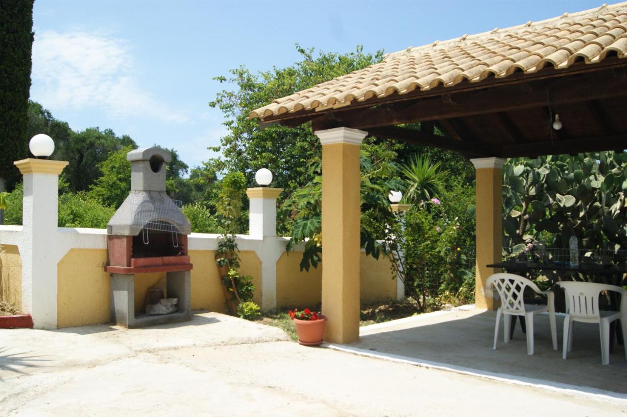Villa Bouka Astrakeri Buitenkant foto